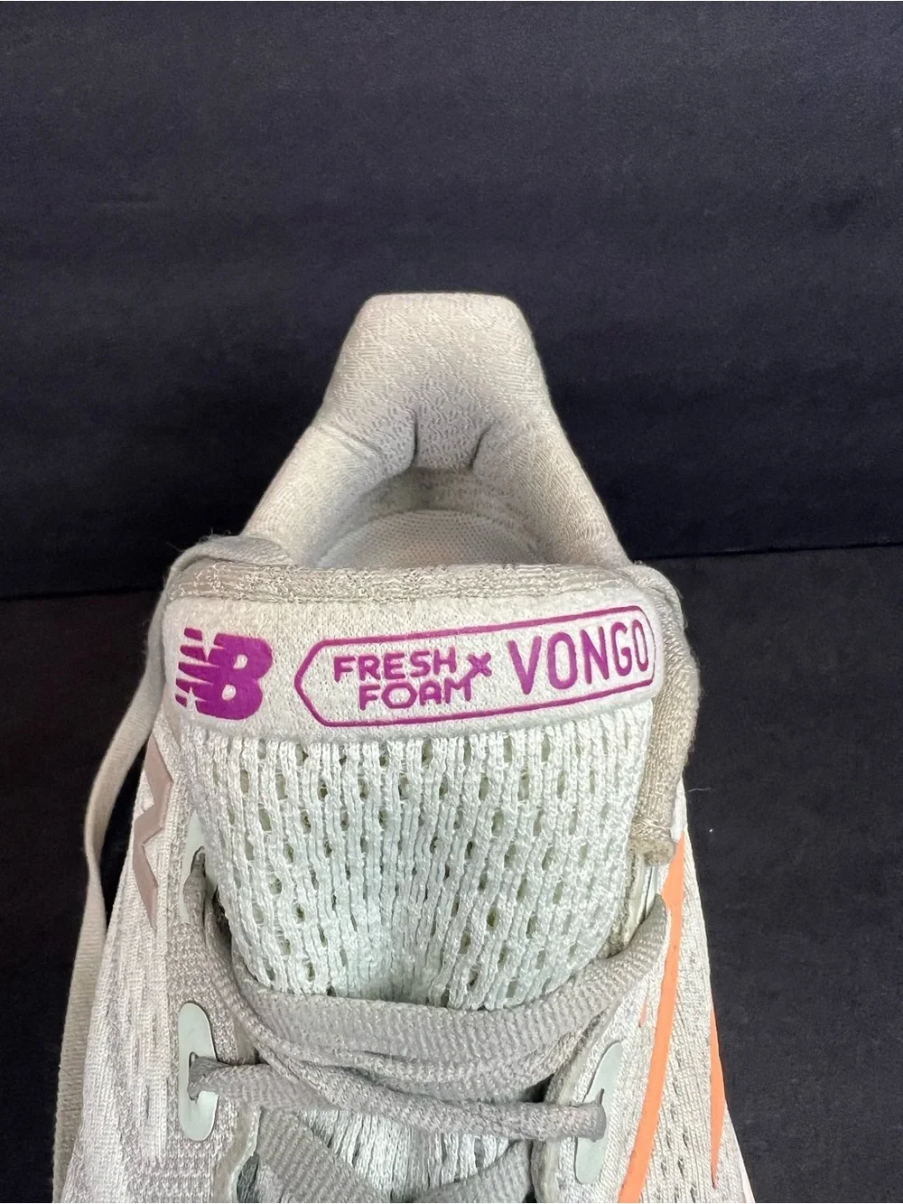 WOMEN'S NEW BALANCE FRESH FOAM X VONGO V6 VNGOCA6 US SIZE 10B